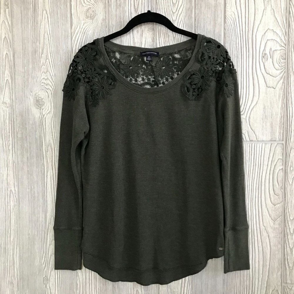 American Eagle Olive Green Long Sleeve Top with Lace Embroidery -‎ Size Small